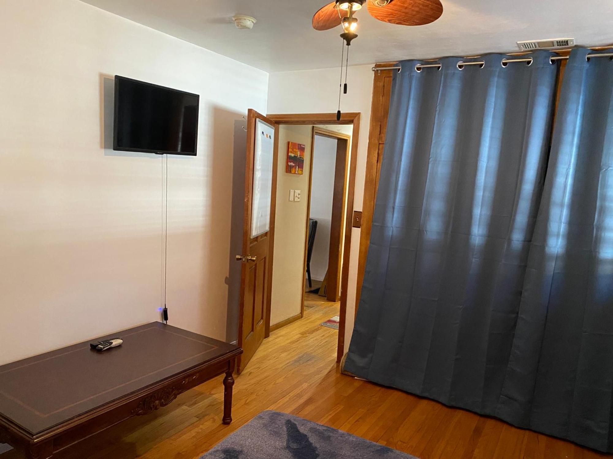 Affittacamere Charming Tarzana Retreat - Cozy 2 Bedroom Los Angeles