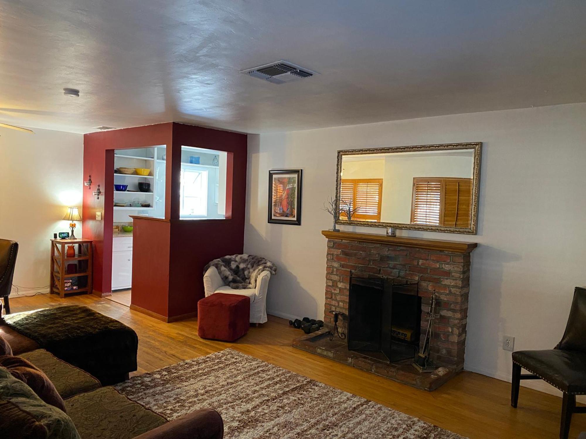 Charming Tarzana Retreat - Cozy 2 Bedroom Los Angeles